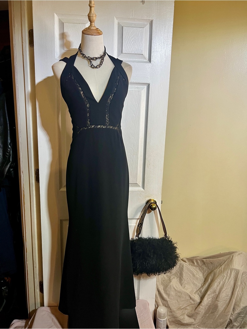 BCBG MAXAZRIA Penelopey Black Halter Lace Inset Party Formal Glam Maxi Dress 4
